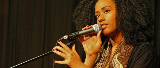 girl_with_Mic_thumbnail